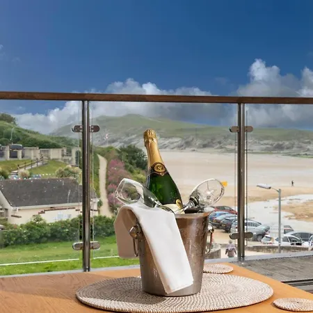 The House & Porth Sands *