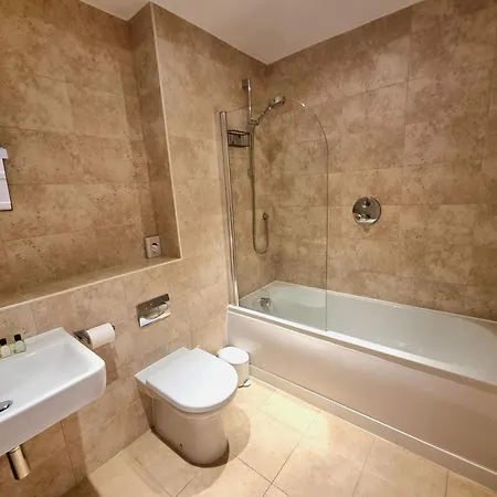 The House & Porth Sands Apartament *