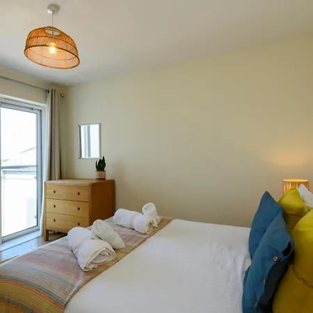 The House & Porth Sands Apartament New Quay